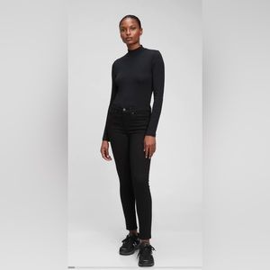 Gap 1969 True Skinny Black Jeans 31R